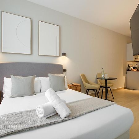 Dobo Madrid Murillo Bagian luar foto